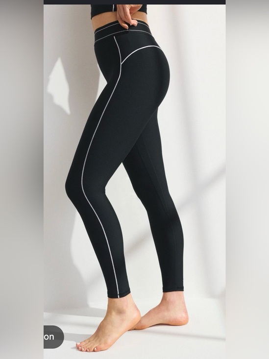 YPB Pants - YPB Abercrombie and Fitch SculptLux Leggings 25” , size M